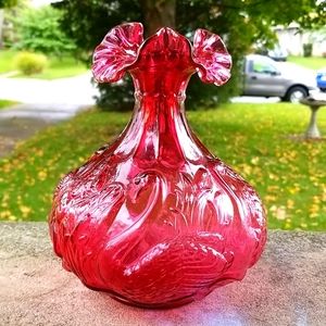 Fenton Swan Vase